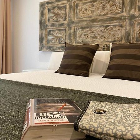 Apartamentos Sevilla Palace Eksteriør billede