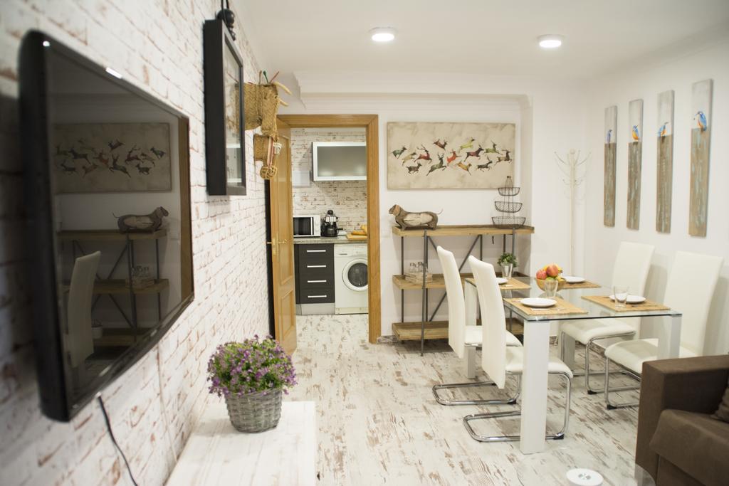 Apartamentos Sevilla Palace Eksteriør billede